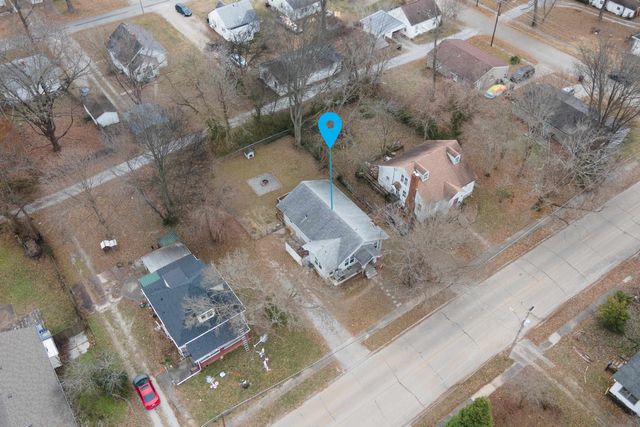 705 N Bridge Street N, Carbondale, IL 62901