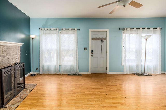 705 N Bridge Street N, Carbondale, IL 62901