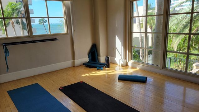 1111 RITZ CARLTON DRIVE 1404, Sarasota, FL 34236