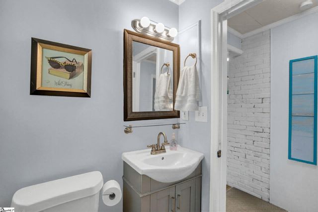 534 Gambrell Road, Townville, SC 29689