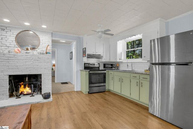 534 Gambrell Road, Townville, SC 29689