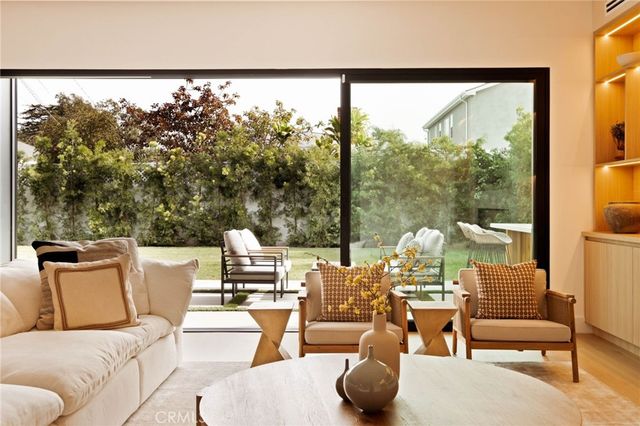 3962 Alla, Los Angeles, CA 90066