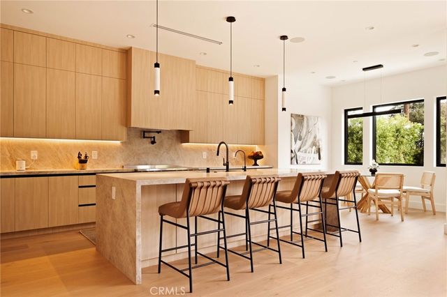 3962 Alla, Los Angeles, CA 90066