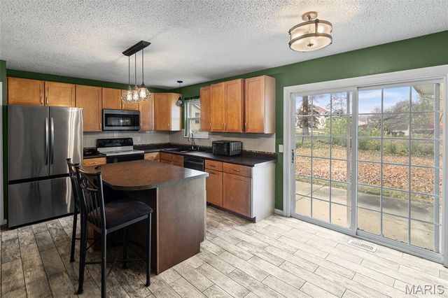 15626 94th Avenue, Florissant, MO 63034