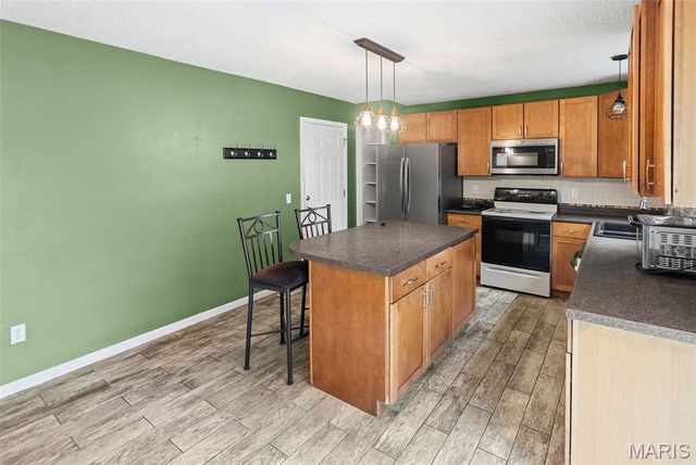 15626 94th Avenue, Florissant, MO 63034