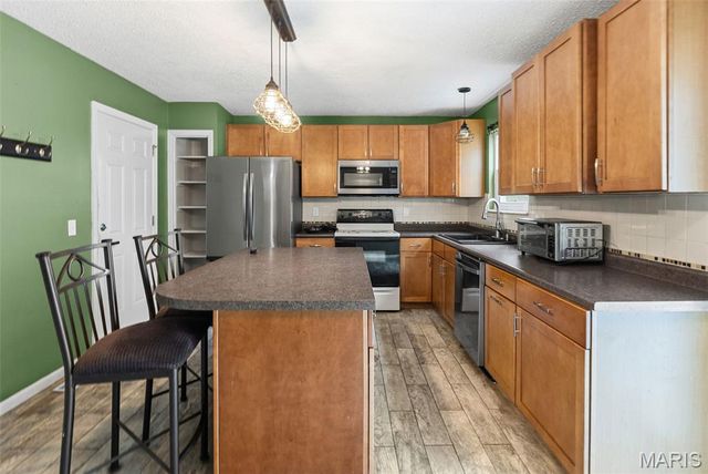 15626 94th Avenue, Florissant, MO 63034