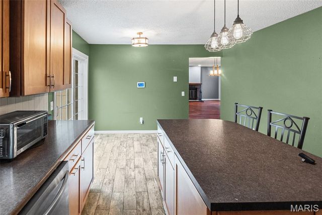 15626 94th Avenue, Florissant, MO 63034