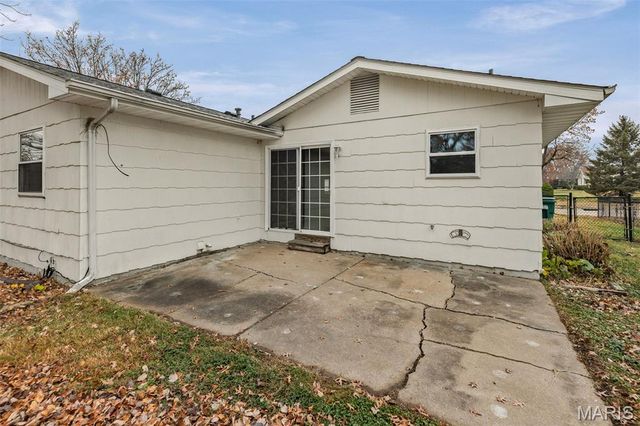 15626 94th Avenue, Florissant, MO 63034