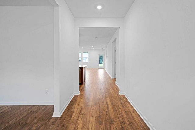 1714 Fawlocke Run, Loganville, GA 30052