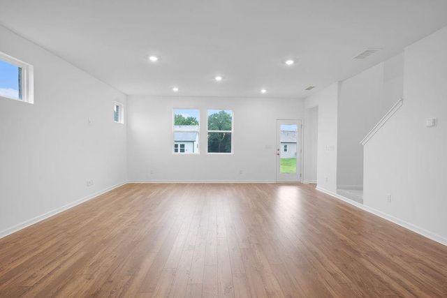 1714 Fawlocke Run, Loganville, GA 30052