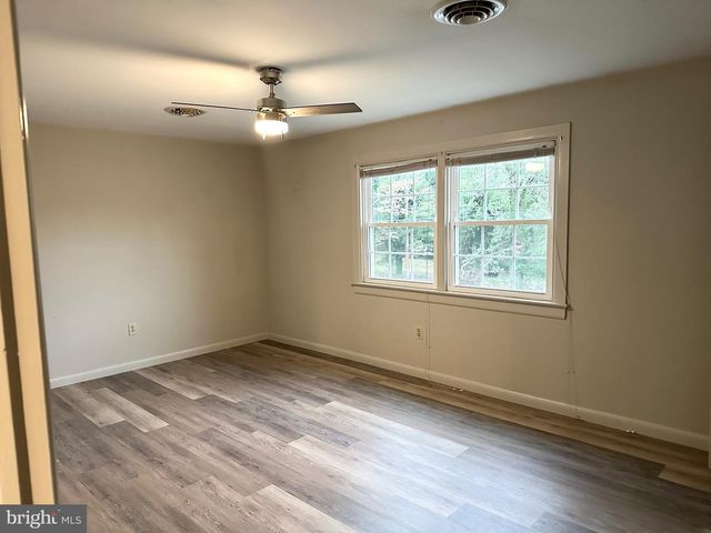 101 PATRICK HENRY DR, Louisa, VA 23093