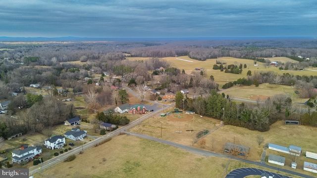 101 PATRICK HENRY DR, Louisa, VA 23093