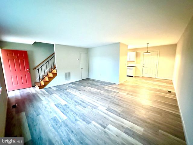 101 PATRICK HENRY DR, Louisa, VA 23093