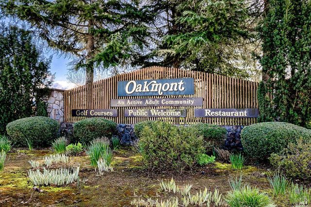 339 Twin Lakes Dr, Santa Rosa, CA 95409