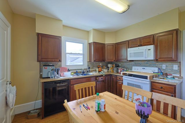1 Park Place, Poughkeepsie, NY 12601