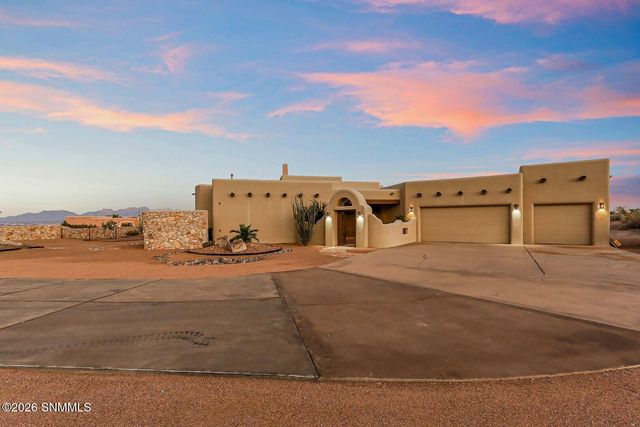 8060 Constitution Road, Las Cruces, NM 88007