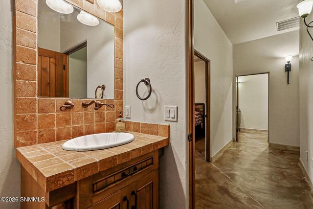 8060 Constitution Road, Las Cruces, NM 88007