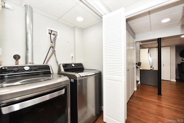 72 Narwood Road, Massapequa, NY 11758