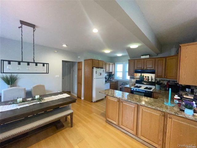 56 State Street, Rockville Centre, NY 11570