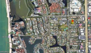 750 Myrtle TER, Naples, FL 34103