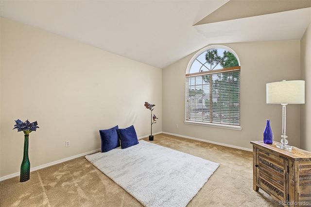 8777 E Dry Creek Road 1422, Centennial, CO 80112