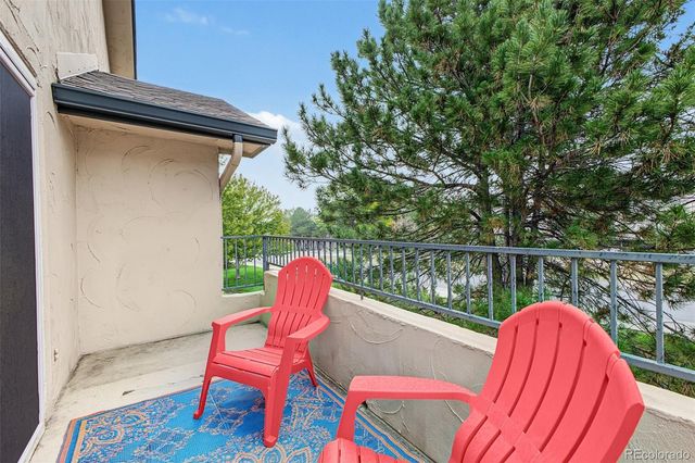 8777 E Dry Creek Road 1422, Centennial, CO 80112