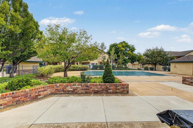 8777 E Dry Creek Road 1422, Centennial, CO 80112
