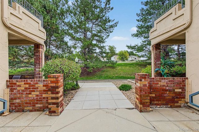 8777 E Dry Creek Road 1422, Centennial, CO 80112