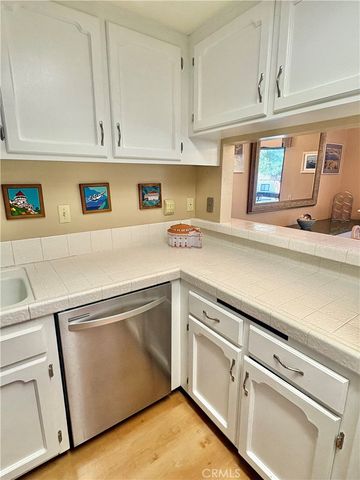 19 Cabrillo Drive, Avalon, CA 90704