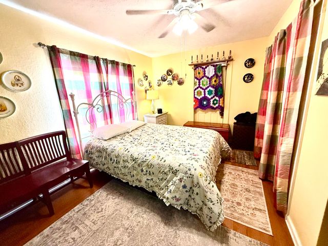 365 Maple Street, Russell Springs, KY 42642