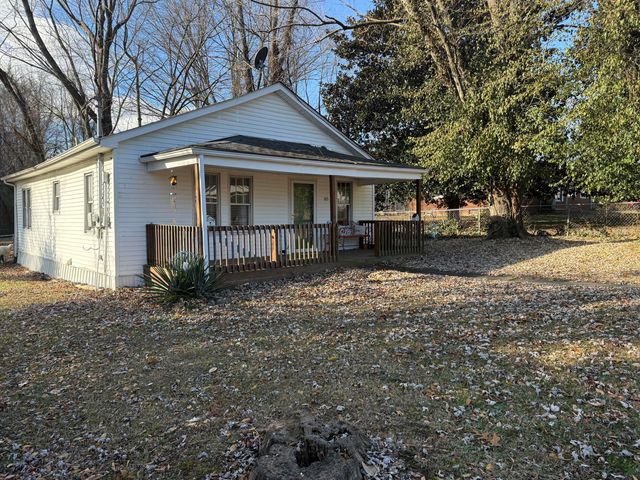 365 Maple Street, Russell Springs, KY 42642
