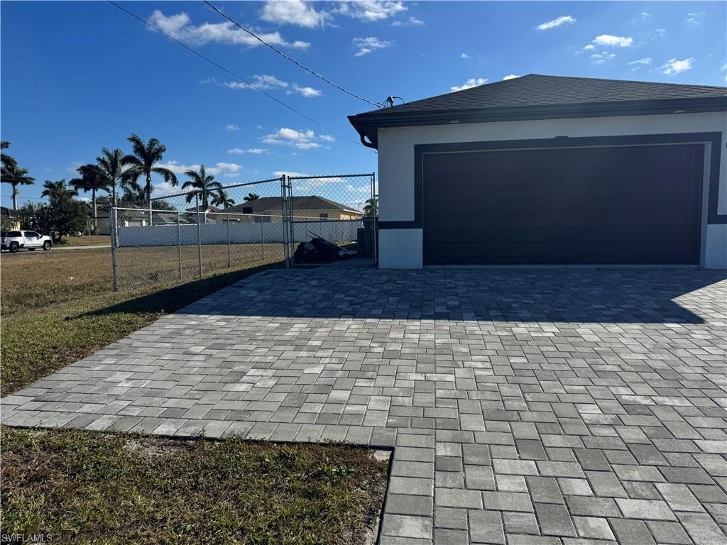 1004 Diplomat PKWY W, CAPE CORAL, FL 33993 — photo 2