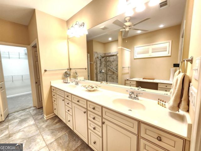 1081 Lakefront Court, Greensboro, GA 30642
