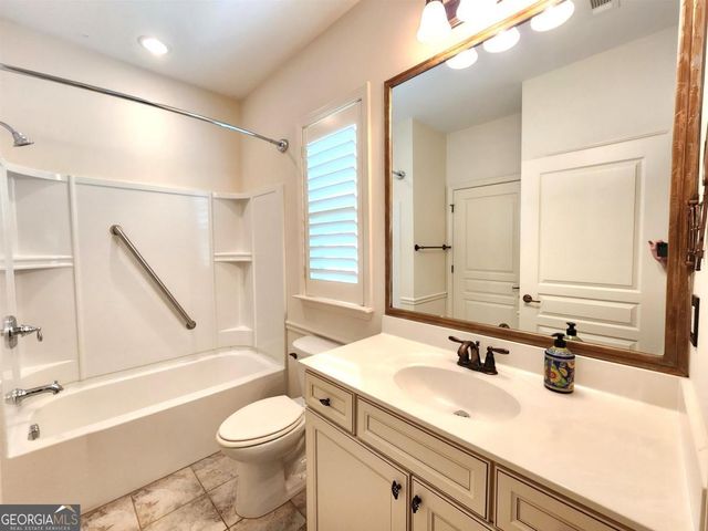 1081 Lakefront Court, Greensboro, GA 30642