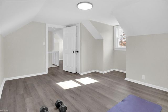 7 E Lewis RD, Hampton, VA 23666