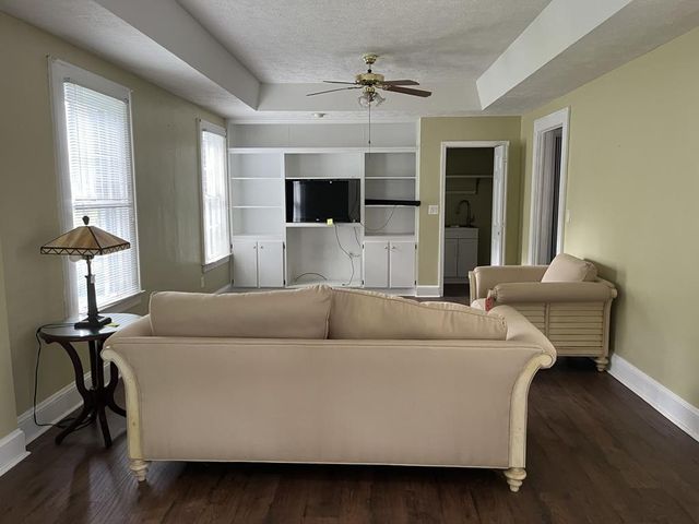 205 4th Street, Manchester, GA 31816