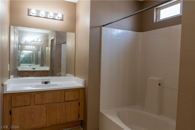 3822 Gulliver Street, Las Vegas, NV 89115
