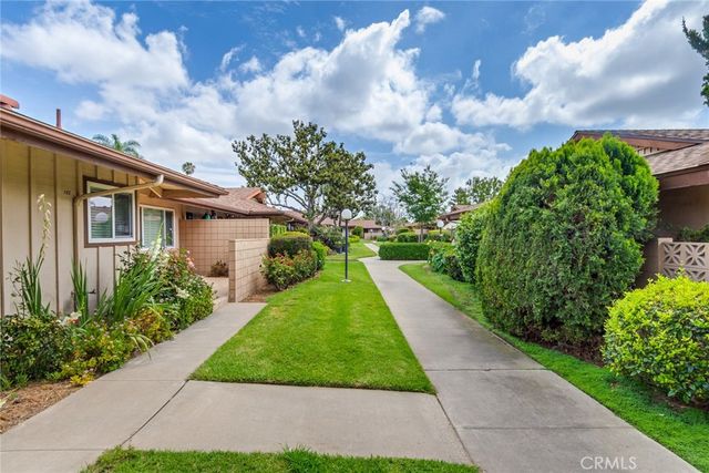 1736 E Commonwealth Ave 102, Fullerton, CA 92831