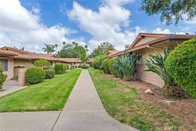 1736 E Commonwealth Ave 102, Fullerton, CA 92831