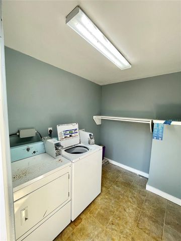 2004 2ND AVENUE E 3, Bradenton, FL 34208