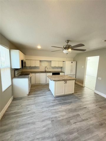 2004 2ND AVENUE E 3, Bradenton, FL 34208