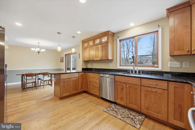 8331 ELLISTON DR, Wyndmoor, PA 19038