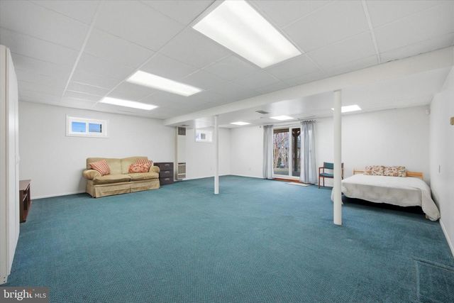 8331 ELLISTON DR, Wyndmoor, PA 19038