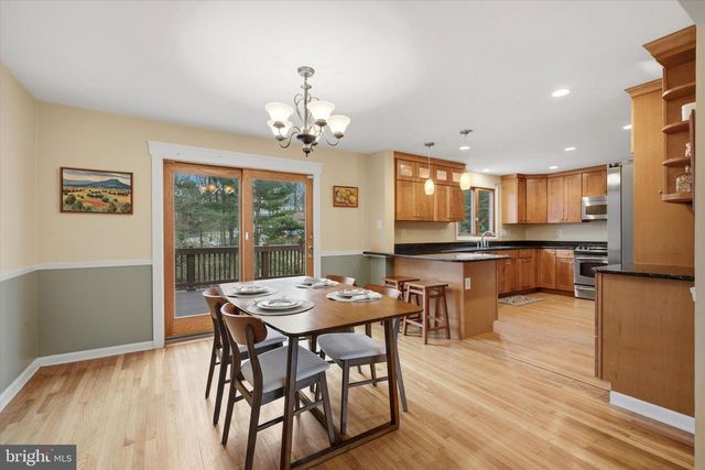 8331 ELLISTON DR, Wyndmoor, PA 19038