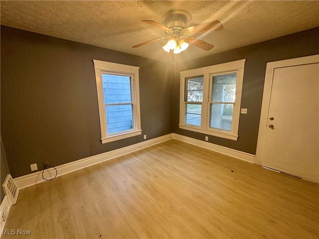 162 Westwood 162, Akron, OH 44302