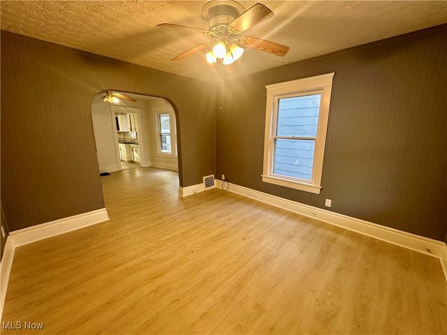 162 Westwood 162, Akron, OH 44302