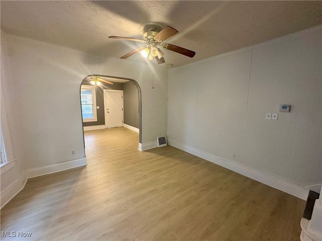 162 Westwood 162, Akron, OH 44302