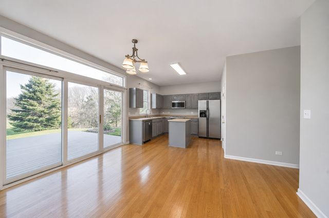 445 Kelly Avenue, Yorkville, IL 60560