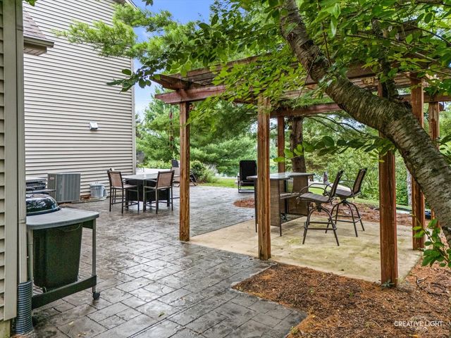 445 Kelly Avenue, Yorkville, IL 60560