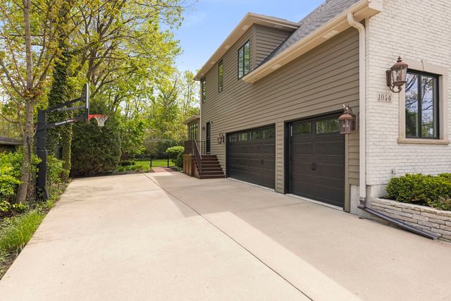 1046 Sylvan Circle, Naperville, IL 60540
